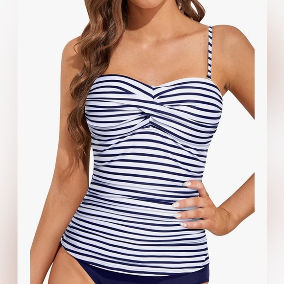 NWT  Women’s Plus Size 2 Piece Tankini With Bikini Bottom Swimsuit Size 20W - Picture 4 of 15